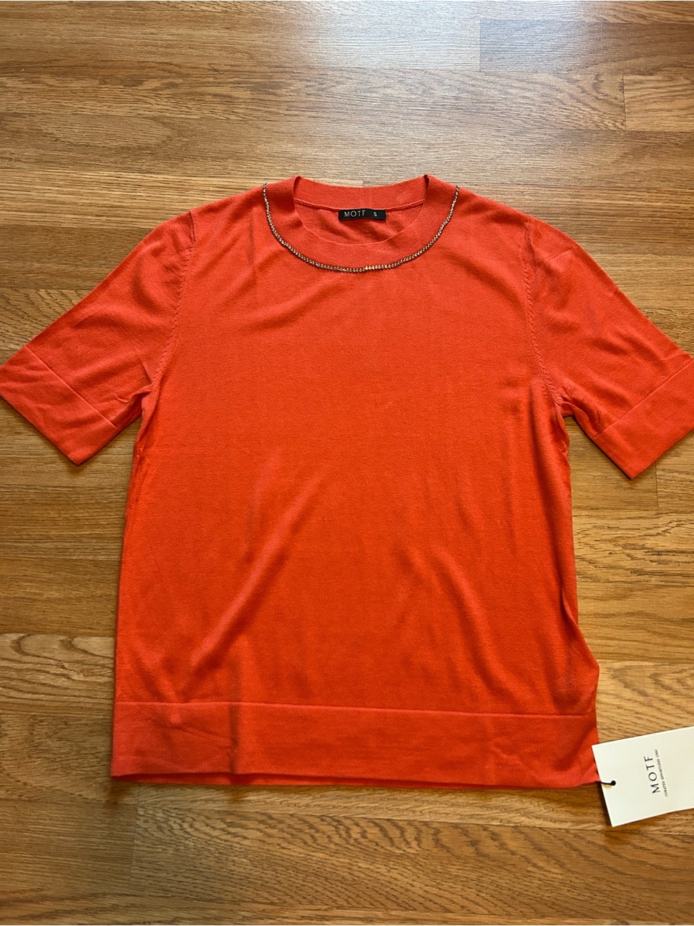 Short Sleeve Crewneck Shirt in Orange.Size Small